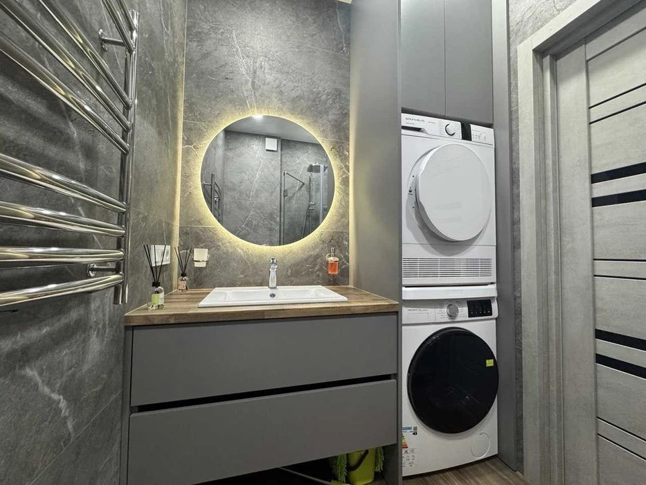 Продаж 1-кімнатної 40.8 м² з кухнею-вітальнею та гардеробом