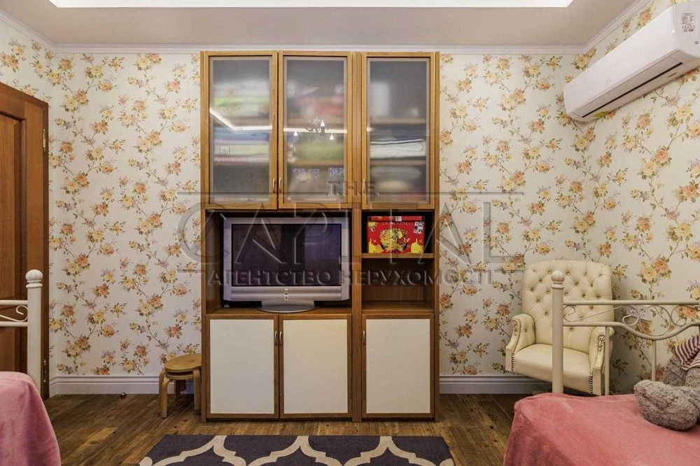Продаж / Будинок 290м2 з укриттям вул. Клавдії Радченка, Віт