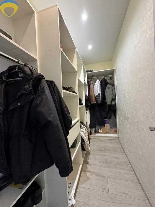 1-я квартира , с ремонтом, в новом доме , на Таирова