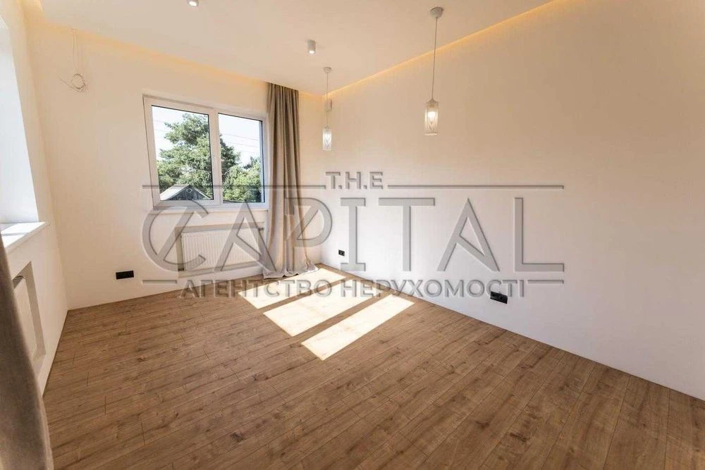 Продаж будинку 298 м² / 6 соток/ м. Славутич 2 км / Осокорки