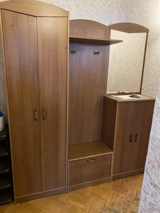 I will sell a three-room apartment near the Saltovskoe metro station.