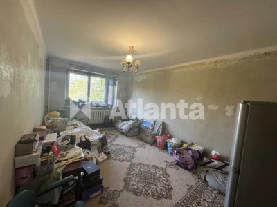 3-кімнатна квартира в цегляному спецпроекті на середньому по