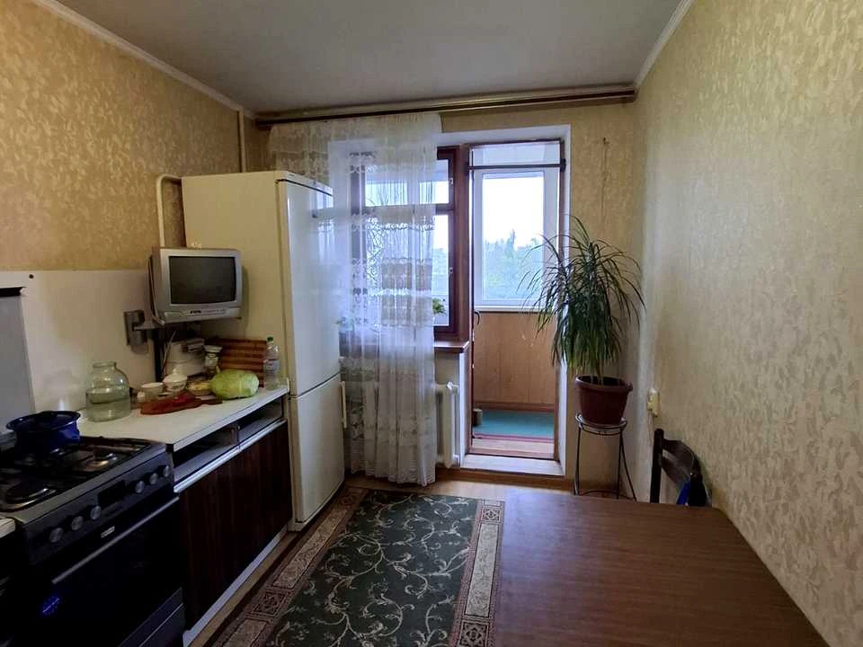 Квартира. Одеса, Жоліо Кюрі вул.