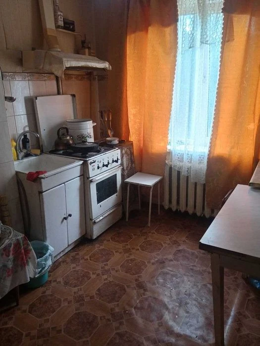 Продам 2-х комнатную квартиру район рынка Северный!!