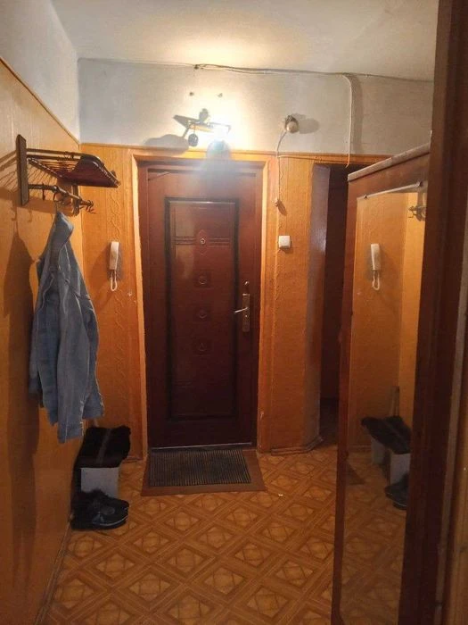 Продам 2-х комнатную квартиру район рынка Северный!!