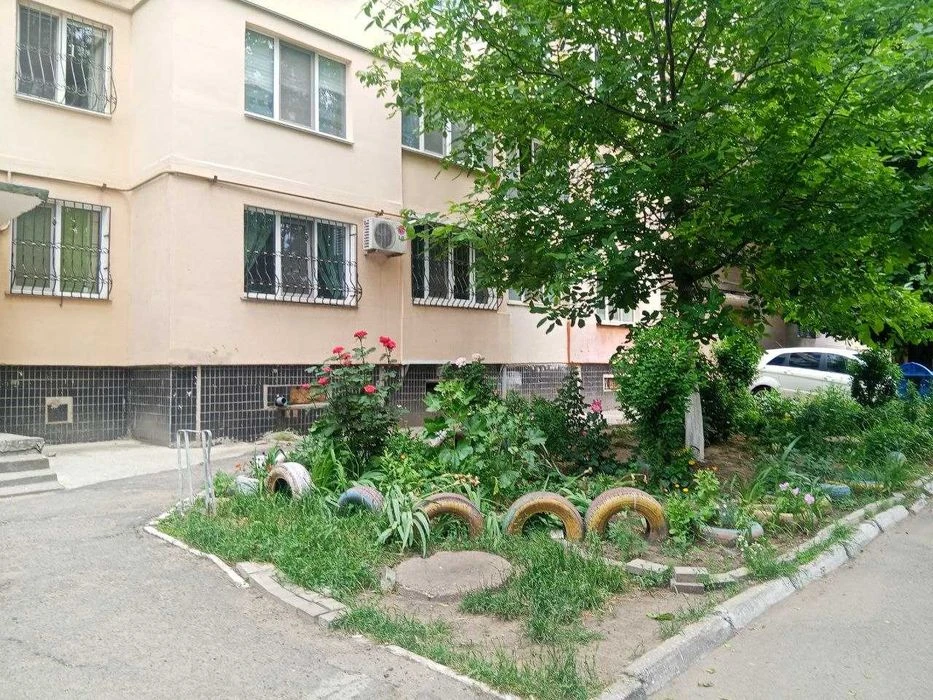 Продам 2-х комнатную квартиру район рынка Северный!!