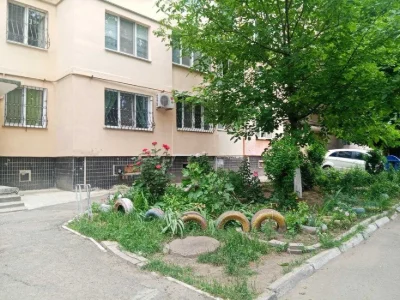 Продам 2-х комнатную квартиру район рынка Северный!!