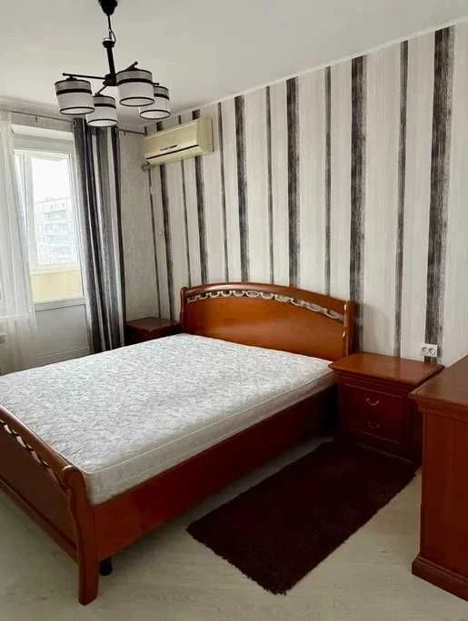 Продам Модную красивую 3х комнатную квартиру Е Видновлення С