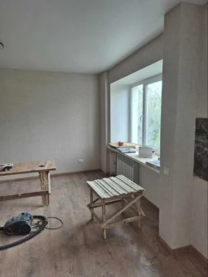 Продам 2 к. квартиру Холодная гора ул. Паращука 7