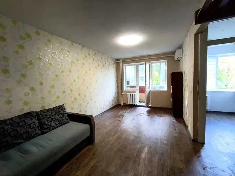 Продаж 1 к квартири на Нових Будинках поруч з метро Армійськ
