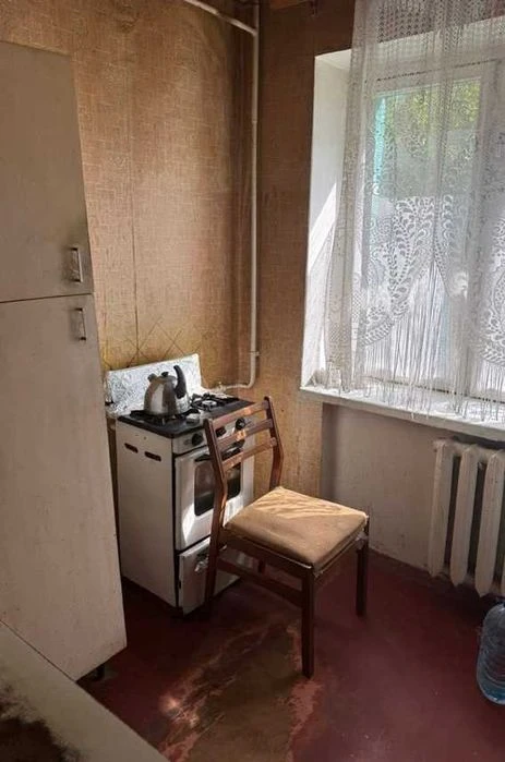 Продаж 1 квартири р-н Коммунального ринку метро Палац Спорту