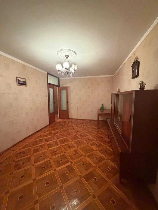 Продаж простору 3-кімн квартиру 4 поверх! (покращене планува