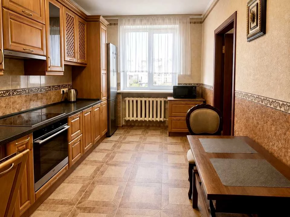 Квартира. Киев, Голосеевский просп. (40-летие Октября)