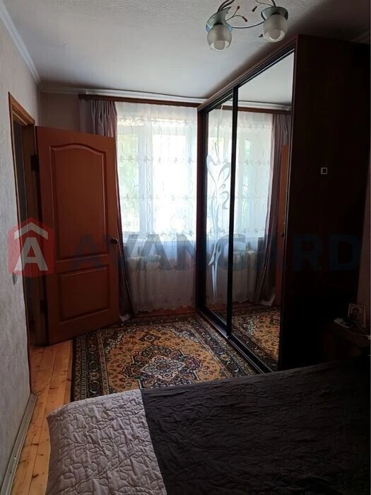 Продається 3х кімнатна квартира, зупинка траспорту пл. Верна