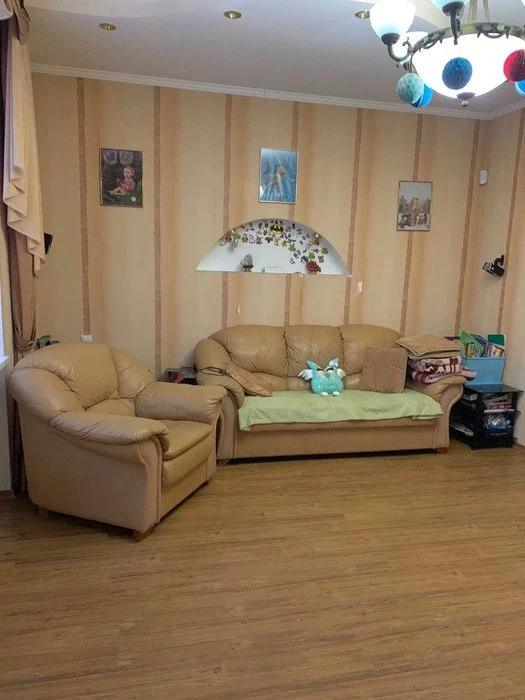 Продам дом. 9 ст. Фонтана. Ремонт. Ухоженный участок.