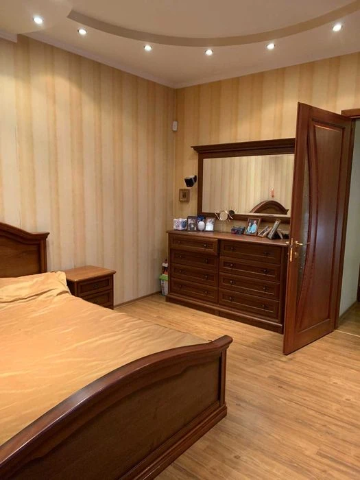 Продам дом. 9 ст. Фонтана. Ремонт. Ухоженный участок.