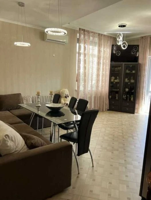 Capital house SAUVIGNON Great location Swimming pool 5.7 acres