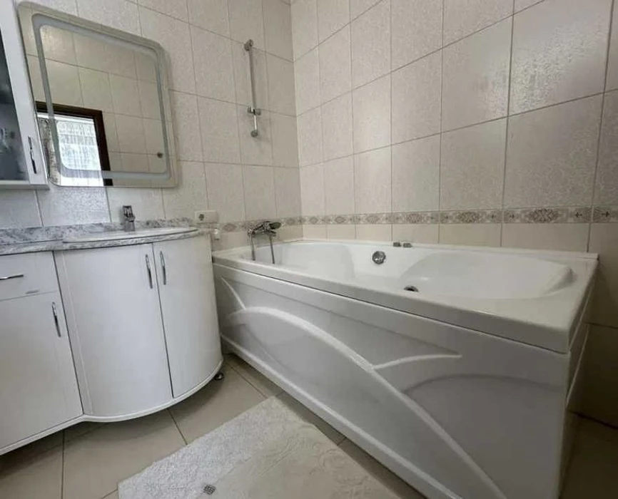 Capital house SAUVIGNON Great location Swimming pool 5.7 acres