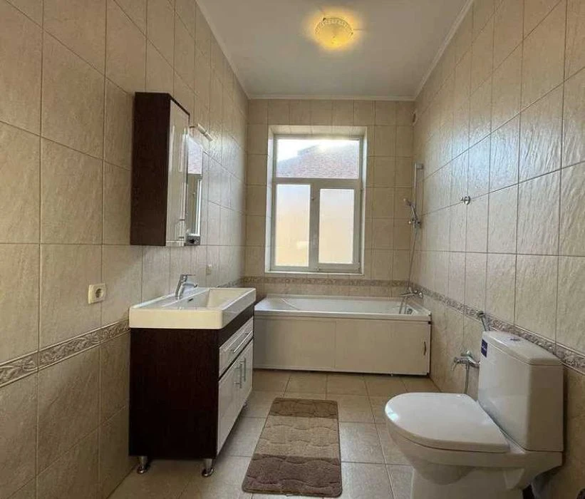 Capital house SAUVIGNON Great location Swimming pool 5.7 acres