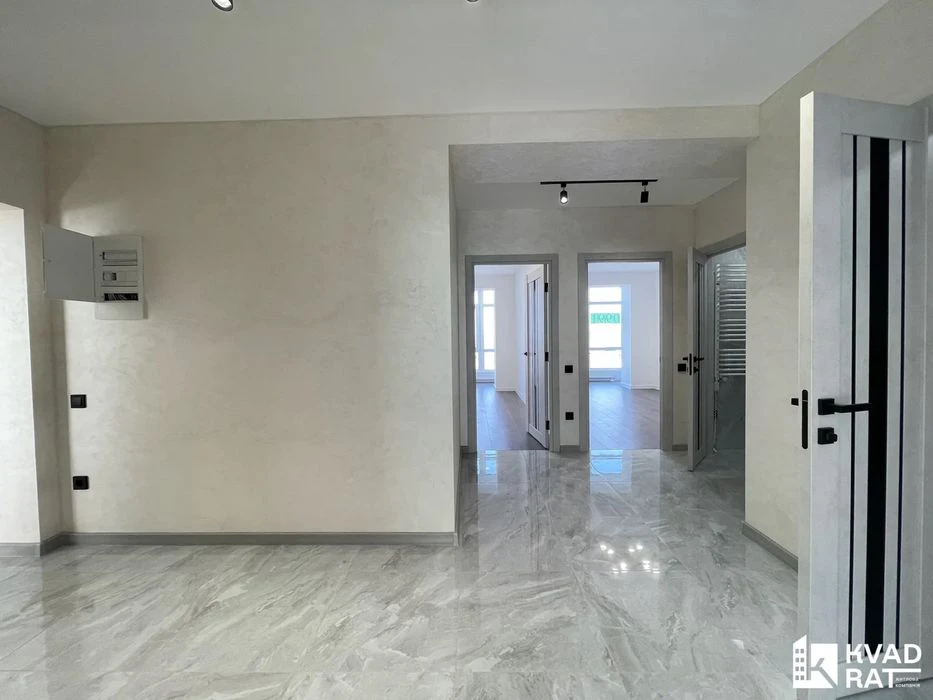 Продаж 3км квартири з ремонтом
