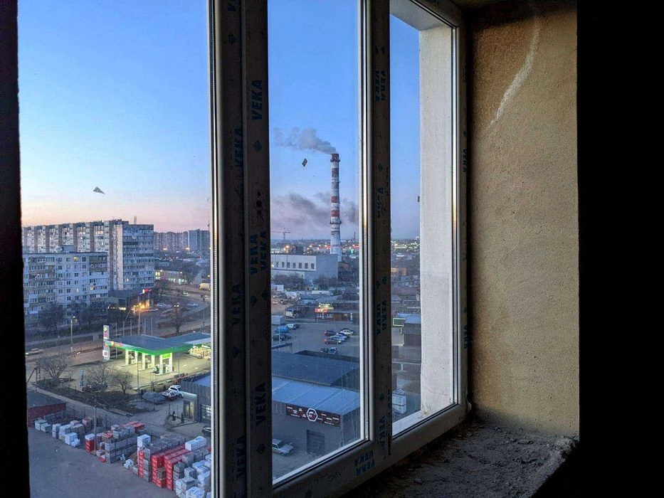 Двохрівнева 3-х кім.кв. 80.5м2 в цегляному будинку (2-х конт