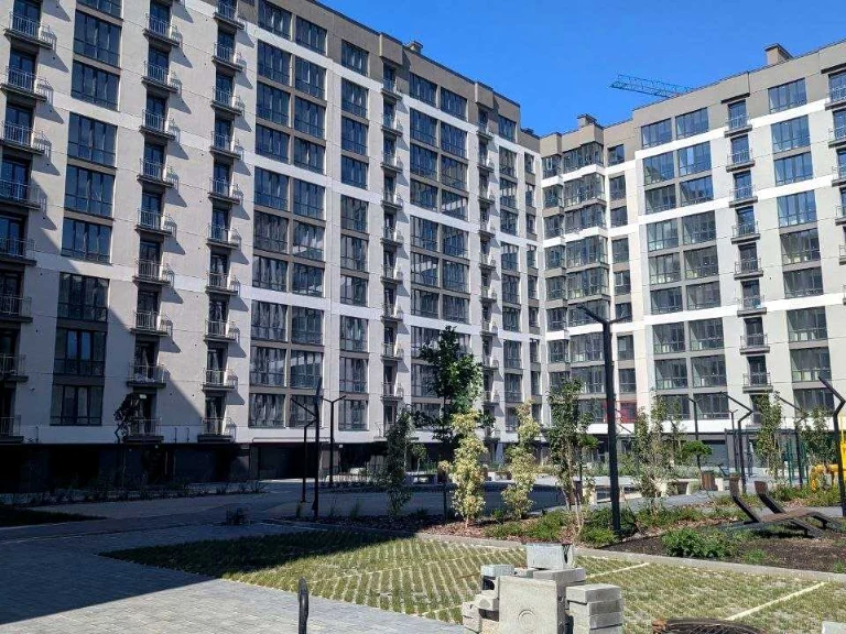 Квартира. Івано-Франківськ, Виноградна вул., (Будинок 18)