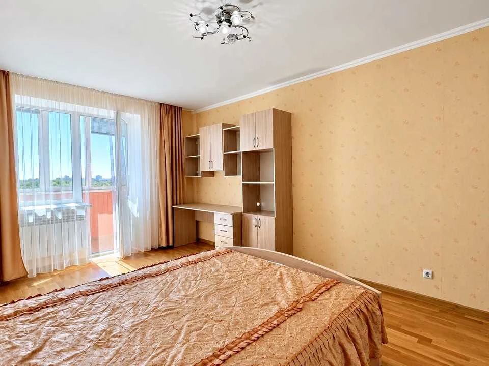 Квартира. Полтава, Соборності вул. (Жовтнева)