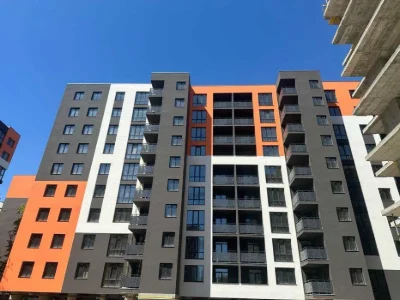 Продаж 1-кімнатної зданої квартири центр Central Park / Цент