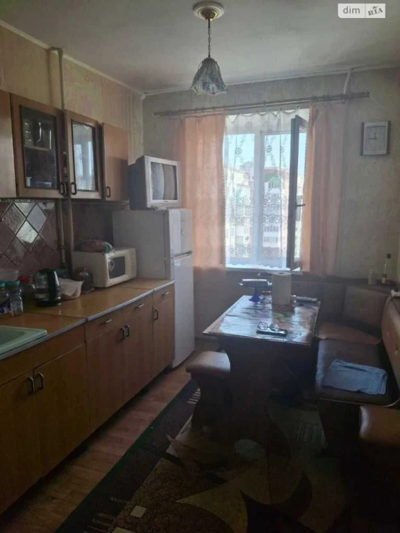 Продаж Квартира Правий Поділ