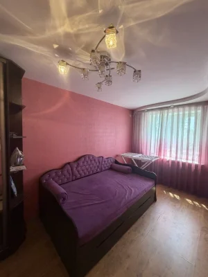 3-кім продаж лівий берег Зимових походів Сонячний Вавілон Ва