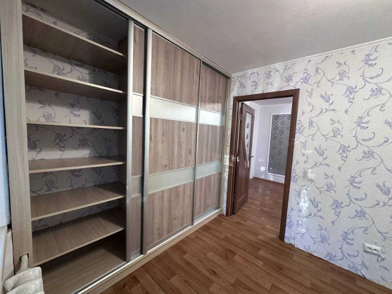 Продаж квартири на зручному поверсі