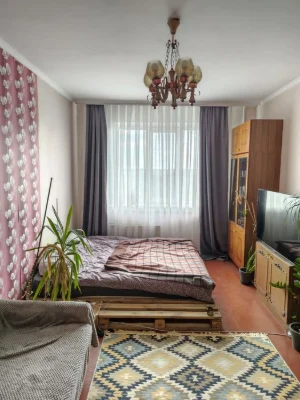 Продам 1-но кім. кв., р-н Панчішної ф-ки