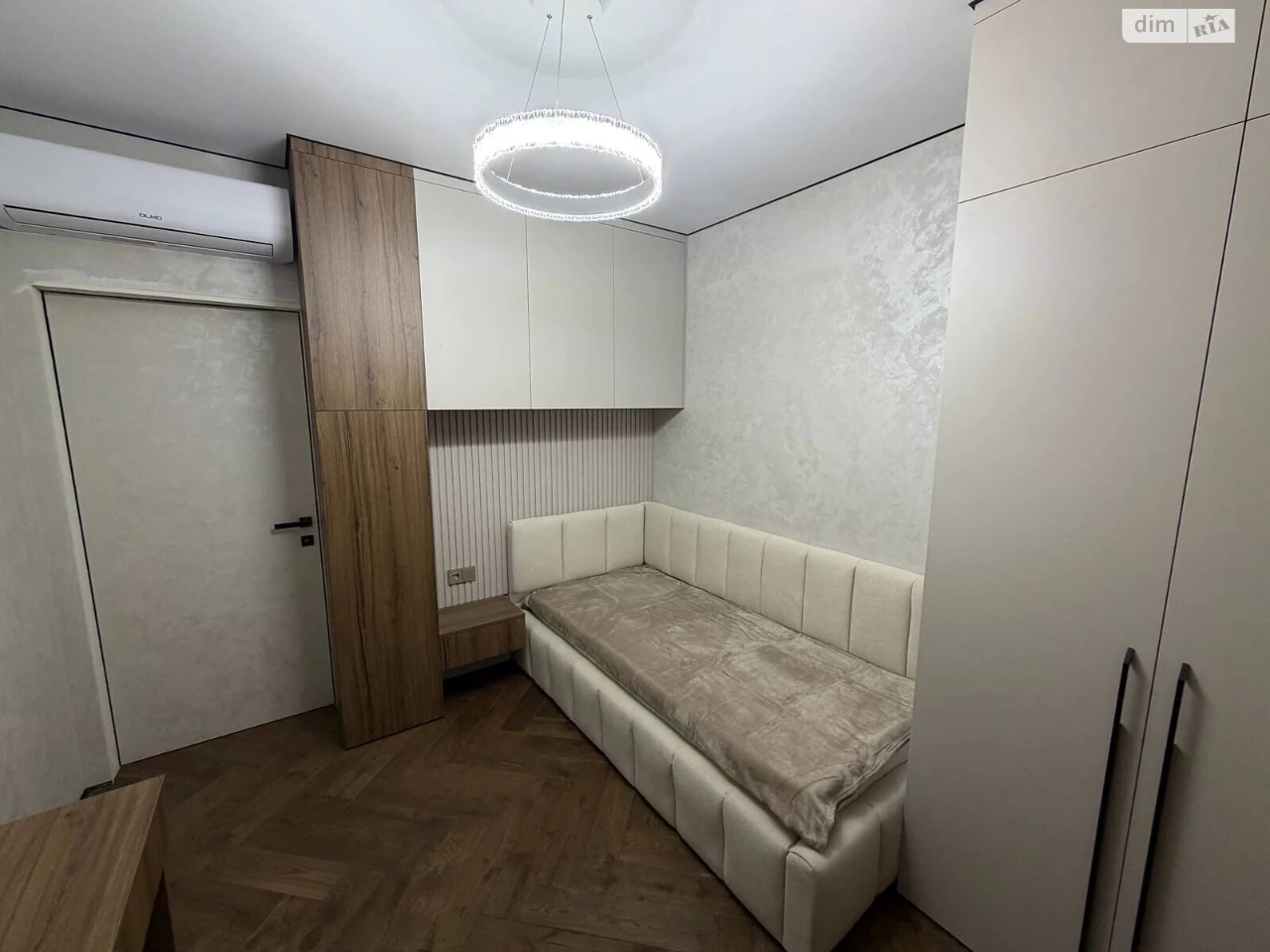 Продаж Квартира Подільський