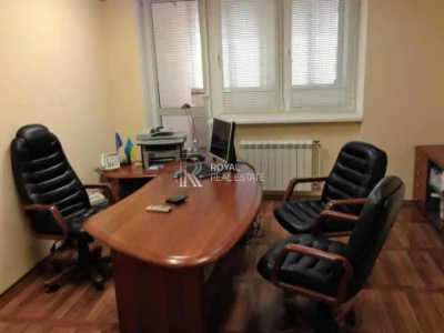 Продаж Офіс Київ Печерський район вул. Лютеранська 10А 3 кім