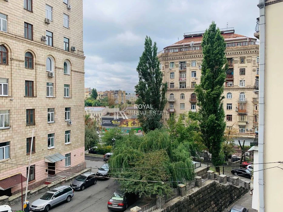 Продаж Офіс Київ Печерський район вул. Лютеранська 10А 3 кім