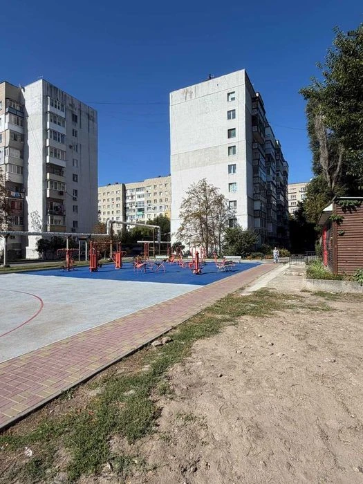 Продам 2-х кімн.квартиру, вул.Сухомлинського,50А