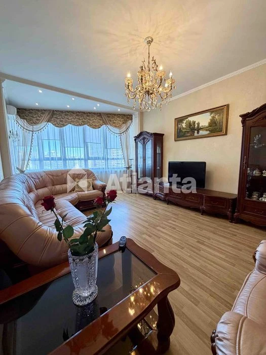 Продам 2-х к.квартира 75 м²  Одесса Приморский район.ЖК Звез