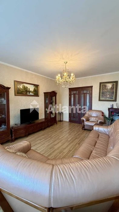 Продам 2-х к.квартира 75 м²  Одесса Приморский район.ЖК Звез