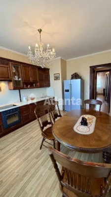 Продам 2-х к.квартира 75 м²  Одесса Приморский район.ЖК Звез