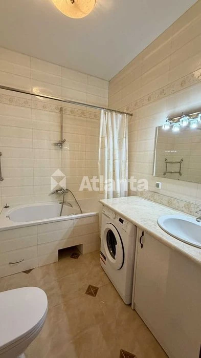 Продам 2-х к.квартира 75 м²  Одесса Приморский район.ЖК Звез