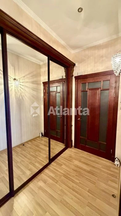 Продам 2-х к.квартира 75 м²  Одесса Приморский район.ЖК Звез