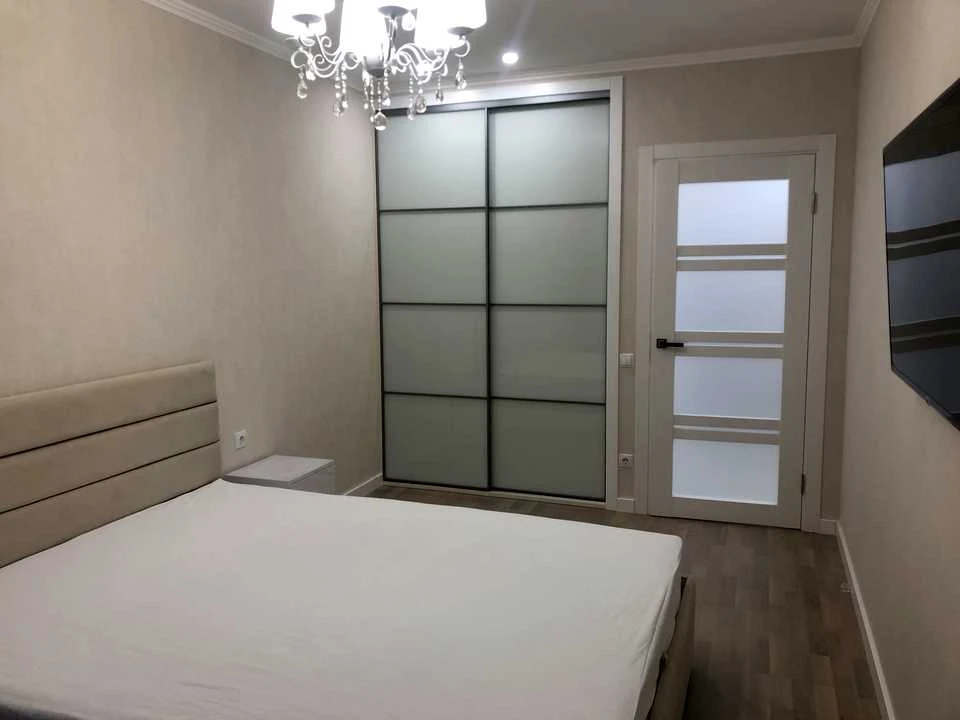 Квартира. Одеса, Академіка Сахарова вул., (5-Б)