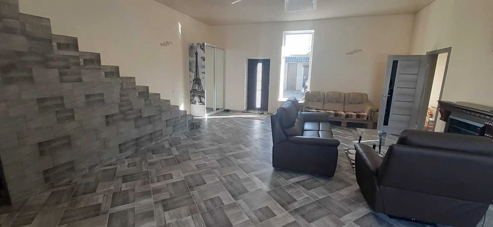 Дом 180 м² на 16-й станции Фонтана, участок 3,6 сотки