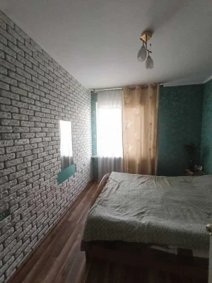Продам трешку на Таирова по цене двушки, Небесная Сотня