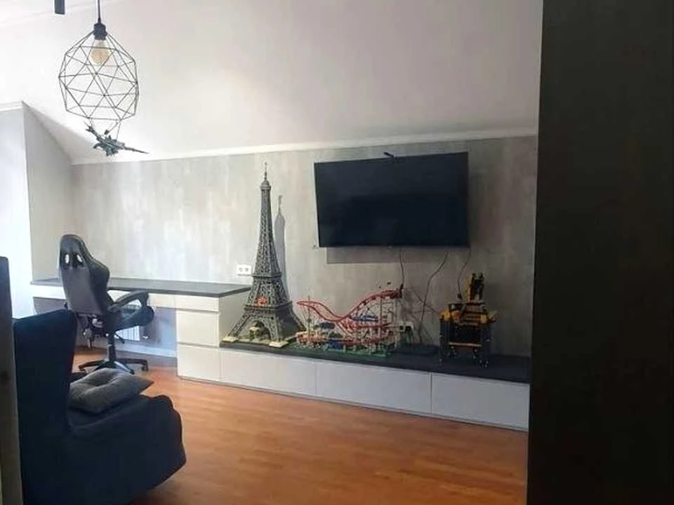 Будинок. Запоріжжя, Виноградна