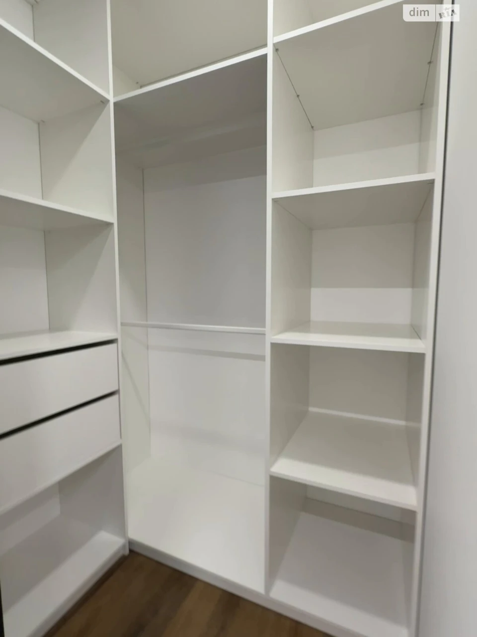 Продаж Квартира Набережна