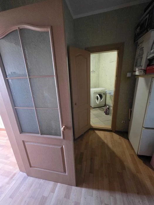 3-room apartment for sale. Poznyaki. Hryhorenka, 14. Floor 6. Heg