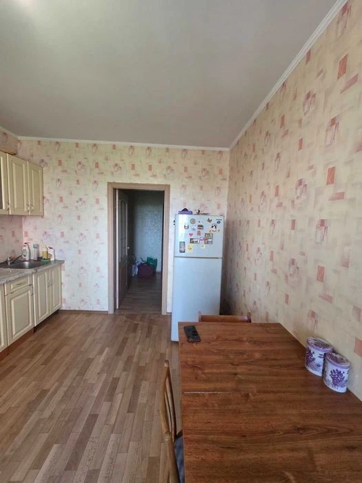 3-room apartment for sale. Poznyaki. Hryhorenka, 14. Floor 6. Heg