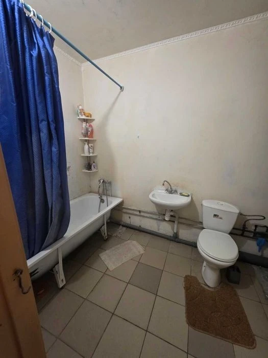 3-room apartment for sale. Poznyaki. Hryhorenka, 14. Floor 6. Heg