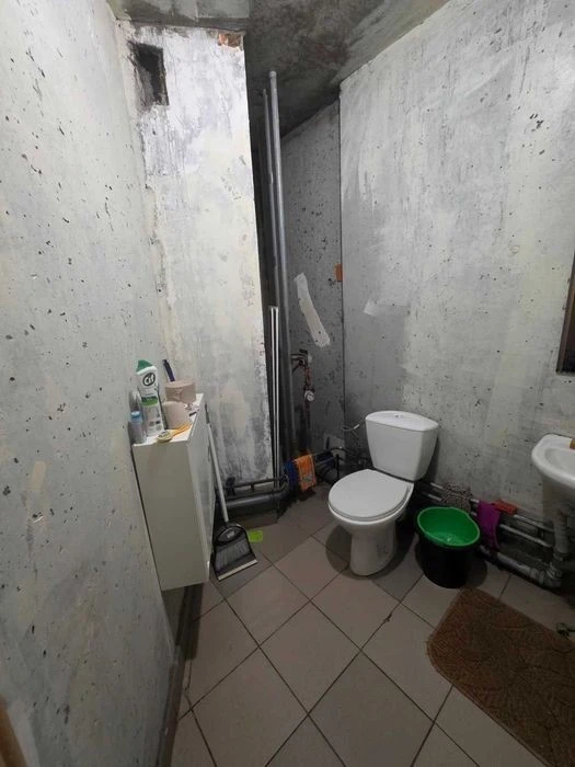 3-room apartment for sale. Poznyaki. Hryhorenka, 14. Floor 6. Heg